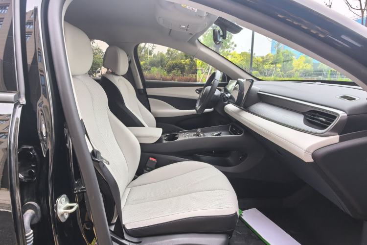 Used BYD Seal 05 DM-i 2025 DM-i Smart Drive 55KM Luxury Model Interior 3