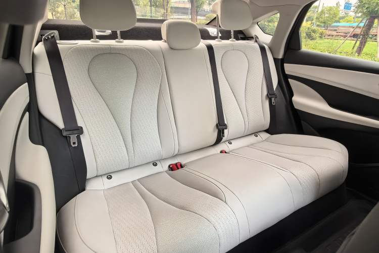 Used BYD Seal 05 DM-i 2025 DM-i Smart Drive 55KM Luxury Model Interior 4