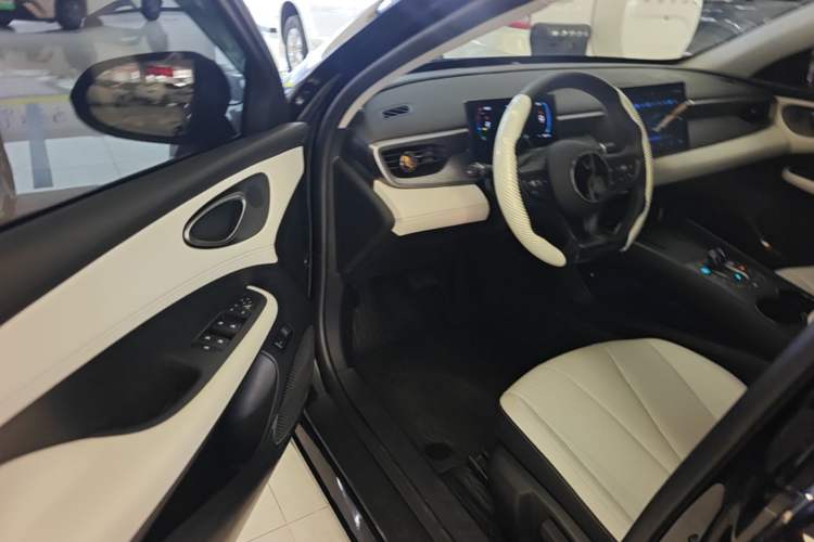 Used BYD Seal 05 DM-i 2025 DM-i Smart Drive 55KM Luxury Model Left Front Seat
