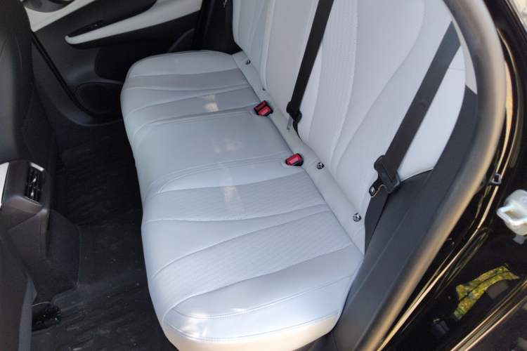 Used BYD Seal 05 DM-i 2025 DM-i Smart Drive 55KM Luxury Model Left Rear Seat