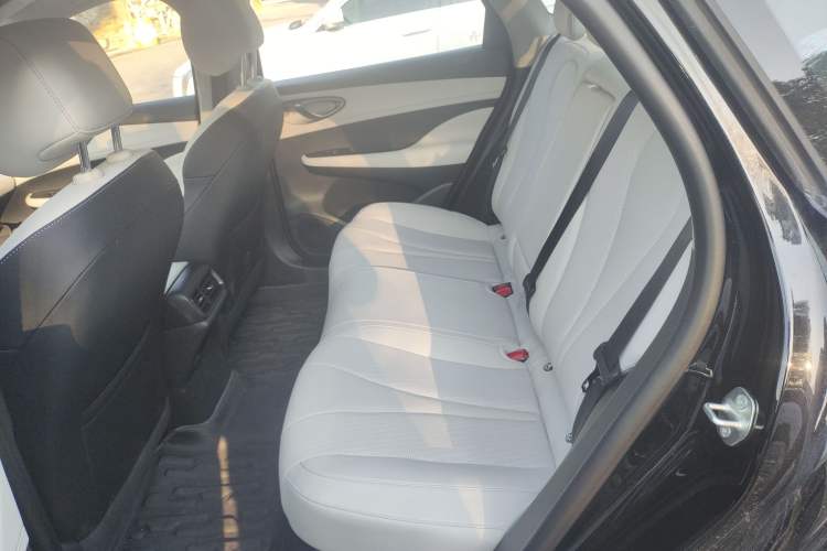 Used BYD Seal 05 DM-i 2025 DM-i Intelligent Drive 120KM Flagship Model Left Rear Seat