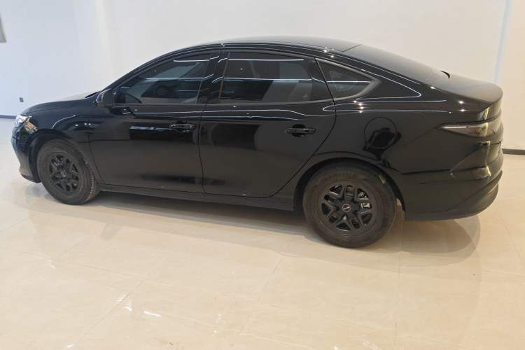 Used BYD Seal 05 DM-i 2025 DM-i Smart Drive 55KM Luxury Model Left Side