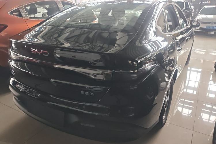 Used BYD Seal 05 DM-i 2025 DM-i Smart Drive 55KM Luxury Model Rear Right 45 Deg
