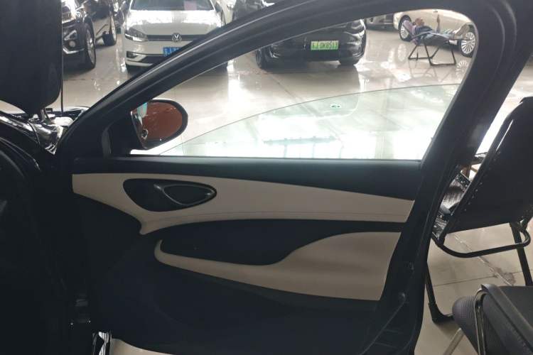 Used BYD Seal 05 DM-i 2025 DM-i Smart Drive 55KM Luxury Model Right Front Door Interior