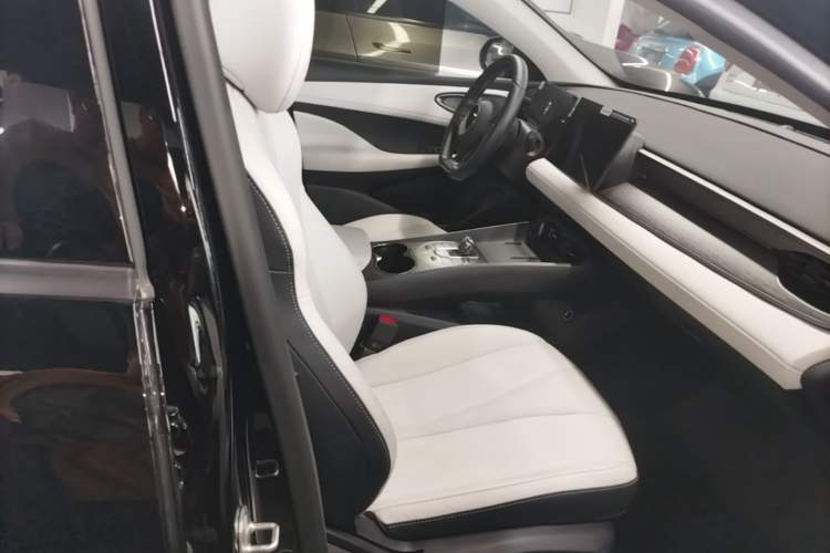 Used BYD Seal 05 DM-i 2025 DM-i Smart Drive 55KM Luxury Model Right Front Seat