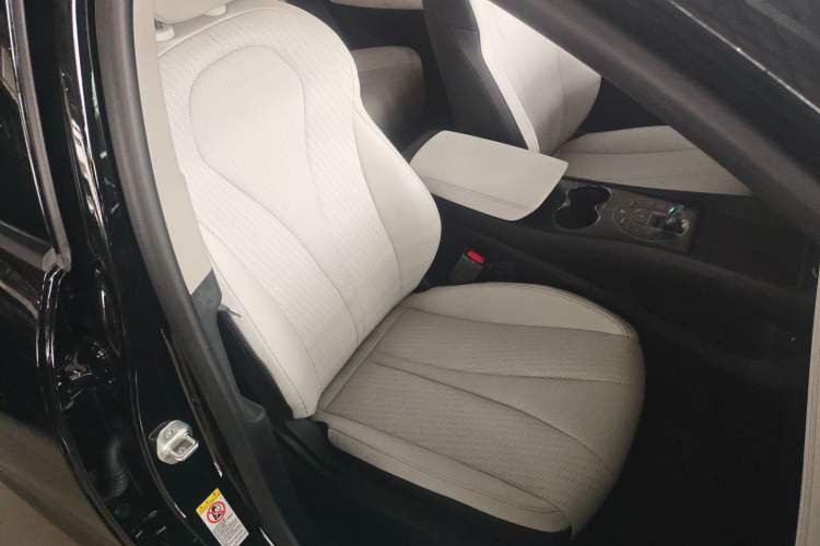 Used BYD Seal 05 DM-i 2025 DM-i Smart Drive 55KM Luxury Model Right Front Seat