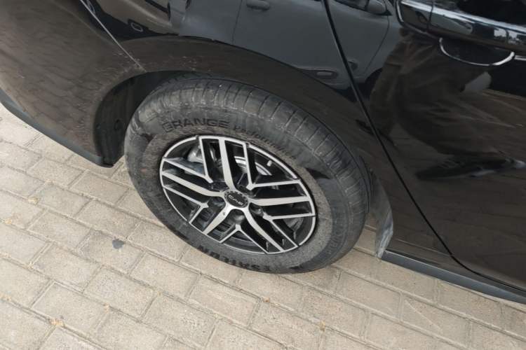 Used BYD Seal 05 DM-i 2025 DM-i Smart Drive 55KM Prestige Model Right Rear Wheel Hub