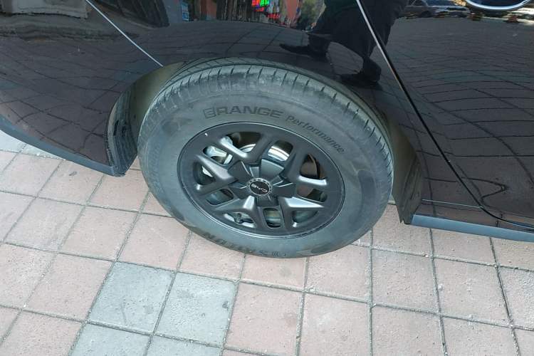 Used BYD Seal 05 DM-i 2025 DM-i Smart Drive 55KM Luxury Model Right Rear Wheel Hub