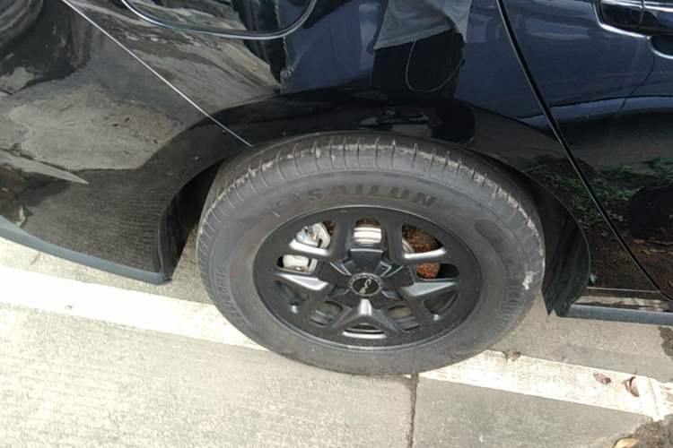 Used BYD Seal 05 DM-i 2025 DM-i Smart Drive 55KM Luxury Model Right Rear Wheel Hub