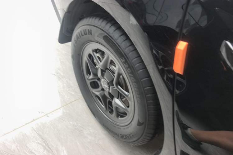 Used BYD Seal 05 DM-i 2025 DM-i Smart Drive 55KM Luxury Model Right Rear Wheel Hub
