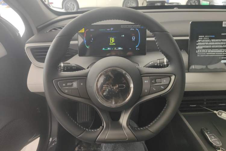 Used BYD Seal 05 DM-i 2025 DM-i Smart Drive 55KM Luxury Model Steering Wheel