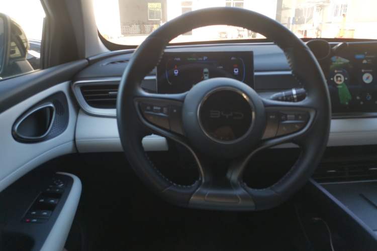 Used BYD Seal 05 DM-i 2025 DM-i Smart Drive 55KM Luxury Model Steering Wheel