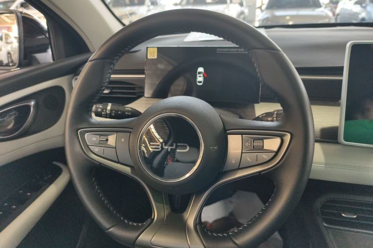 Used BYD Seal 05 DM-i 2025 DM-i Smart Drive 55KM Luxury Model Steering Wheel