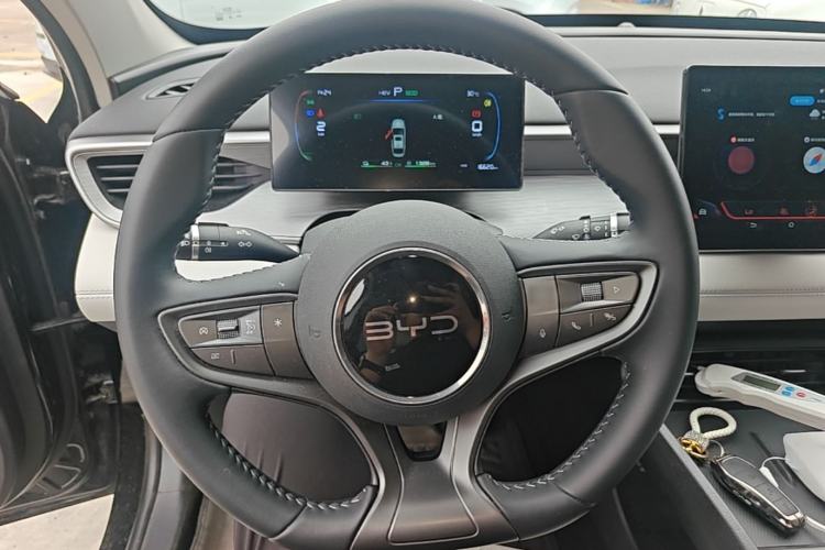 Used BYD Seal 05 DM-i 2025 DM-i Smart Drive 55KM Luxury Model Steering Wheel