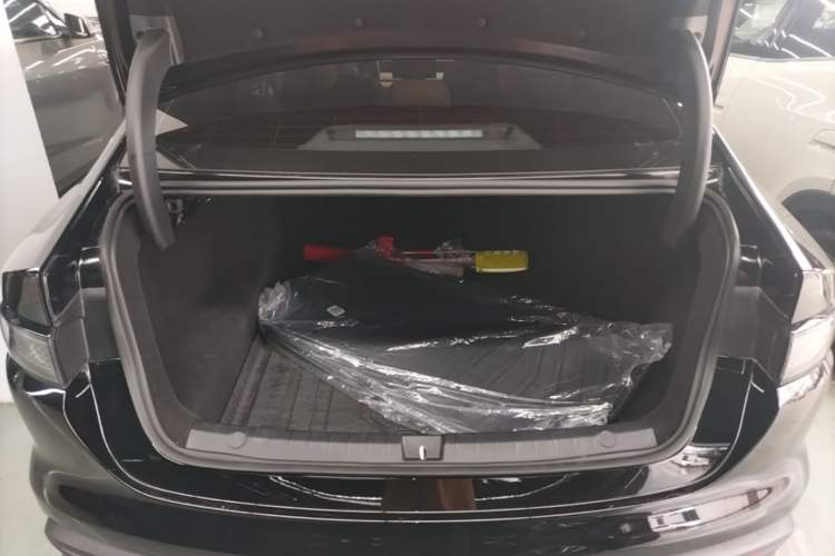 Used BYD Seal 05 DM-i 2025 DM-i Smart Drive 55KM Luxury Model Trunk