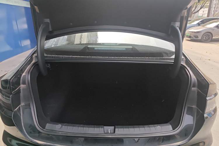 Used BYD Seal 05 DM-i 2025 DM-i Intelligent Drive 120KM Flagship Model Trunk