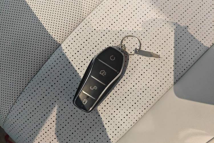 Used BYD Seal 05 DM-i 2025 DM-i Smart Drive 55KM Luxury Model Vehicle Key