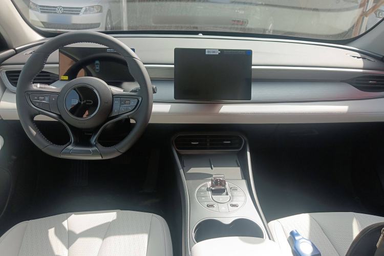 Used BYD Seal 05 DM-i 2025 DM-i Smart Drive 55KM Luxury Model Center Console