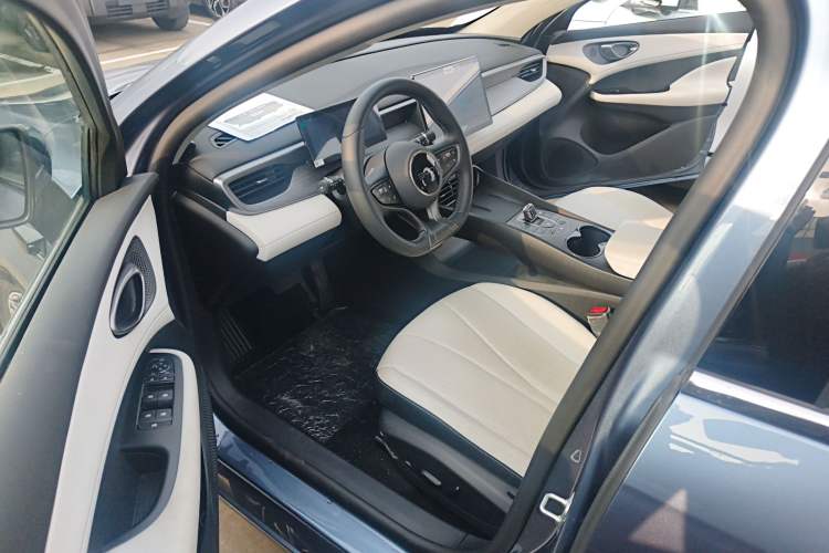 Used BYD Seal 05 DM-i 2025 DM-i Intelligent Drive 120KM Flagship Model Driver Seat