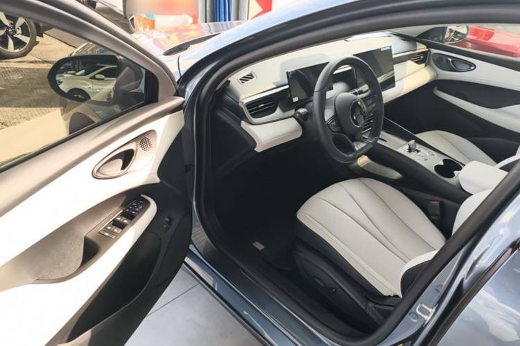 Used BYD Seal 05 DM-i 2025 DM-i Intelligent Drive 120KM Flagship Model Driver Seat