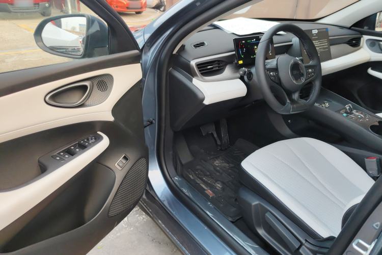 Used BYD Seal 05 DM-i 2025 DM-i Smart Drive 55KM Luxury Model Driver Seat