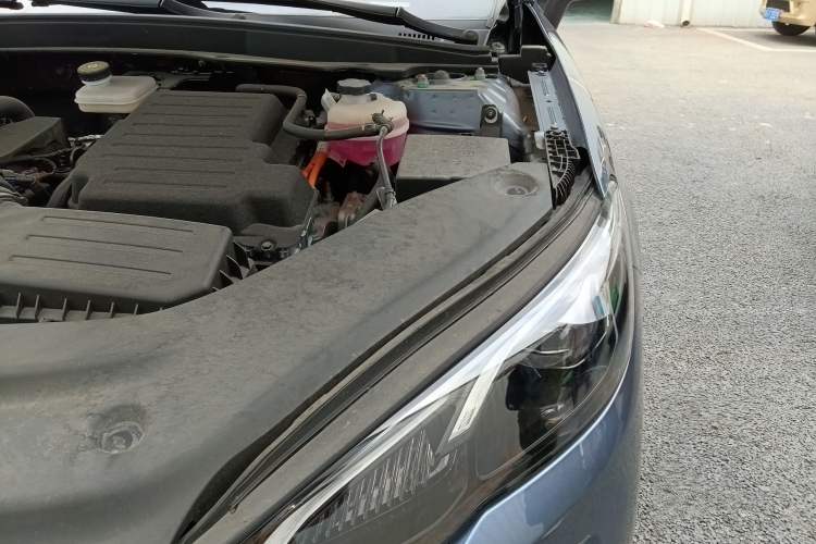Used BYD Seal 05 DM-i 2025 DM-i Smart Drive 55KM Luxury Model Engine Bay Left