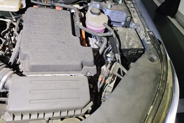 Used BYD Seal 05 DM-i 2025 DM-i Smart Drive 55KM Luxury Model Engine Bay Left
