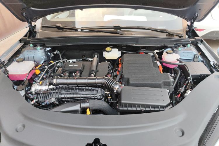 Used BYD Seal 05 DM-i 2025 DM-i Smart Drive 55KM Luxury Model Engine Bay