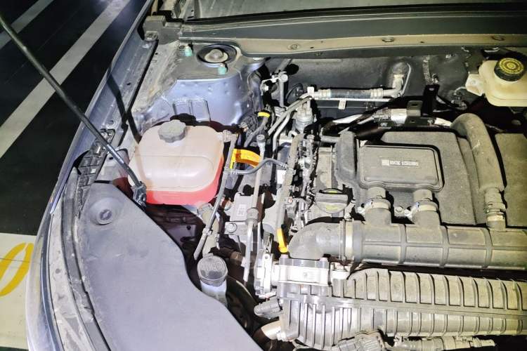 Used BYD Seal 05 DM-i 2025 DM-i Smart Drive 55KM Luxury Model Engine Bay Right