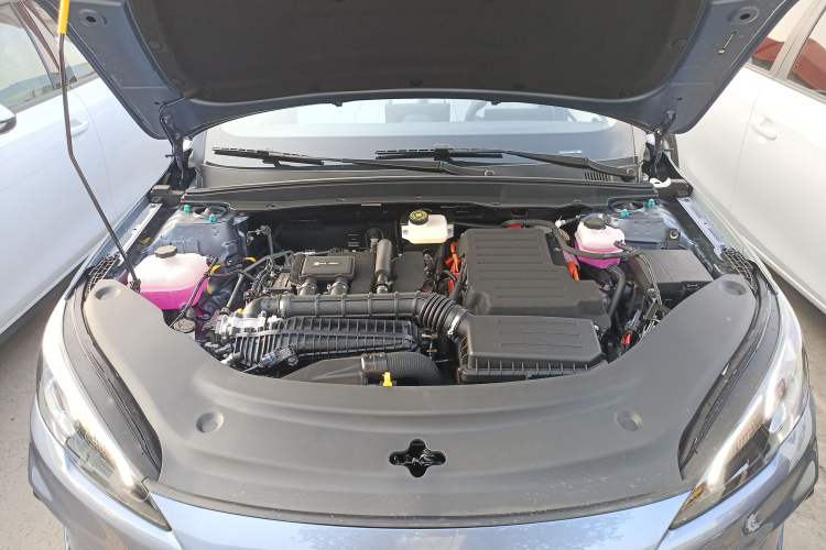Used BYD Seal 05 DM-i 2025 DM-i Smart Drive 55KM Luxury Model Engine Bay