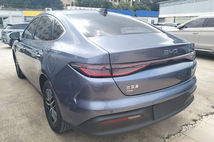 Used BYD Seal 05 DM-i 2025 DM-i Intelligent Drive 120KM Flagship Model Exterior 2