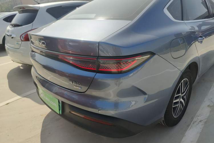Used BYD Seal 05 DM-i 2025 DM-i Intelligent Drive 120KM Flagship Model Exterior 3