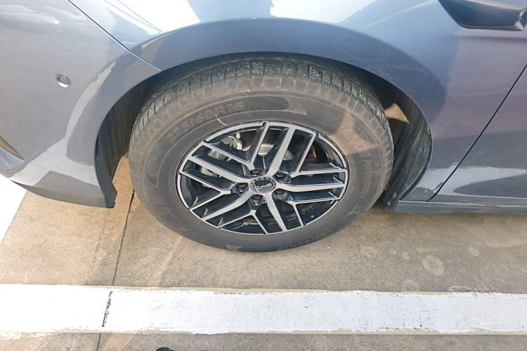 Used BYD Seal 05 DM-i 2025 DM-i Intelligent Drive 120KM Flagship Model Exterior 4