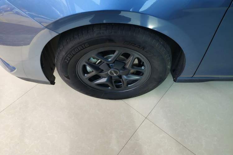Used BYD Seal 05 DM-i 2025 DM-i Smart Drive 55KM Luxury Model Exterior 4