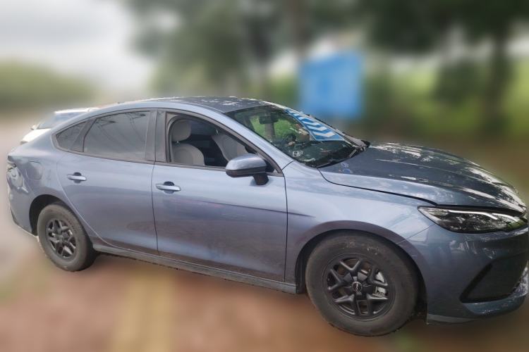 Used BYD Seal 05 DM-i 2025 DM-i Smart Drive 55KM Luxury Model Front Right 45 Deg