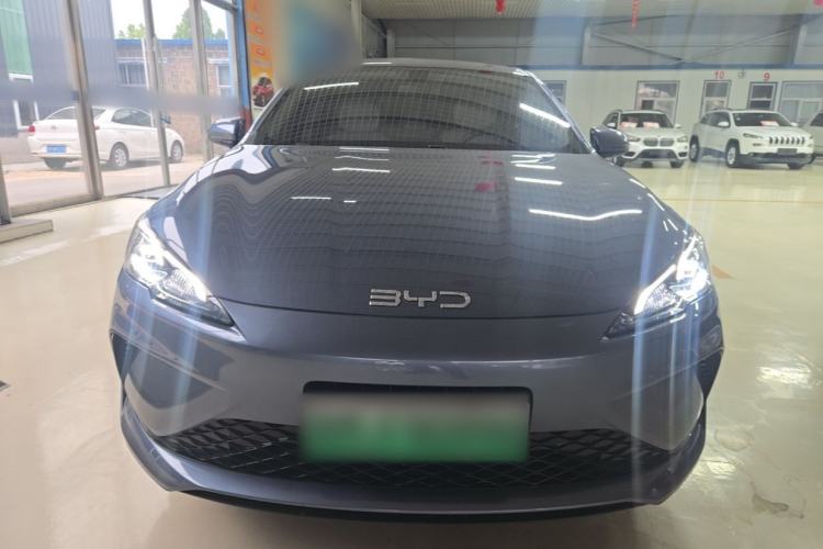 BYD Seal 05 DM-i 2025 — фото 2