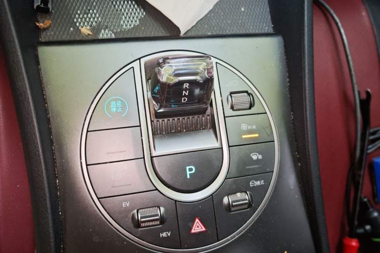 Used BYD Seal 05 DM-i 2025 DM-i Smart Drive 55KM Luxury Model Gear Lever