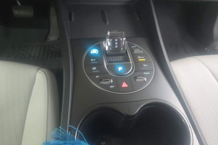 Used BYD Seal 05 DM-i 2025 DM-i Smart Drive 55KM Luxury Model Gear Lever
