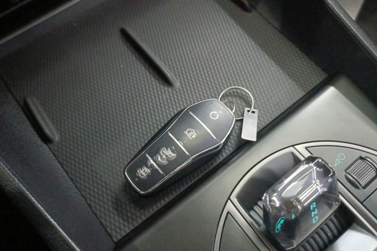 Used BYD Seal 05 DM-i 2025 DM-i Intelligent Drive 120KM Flagship Model Interior 1