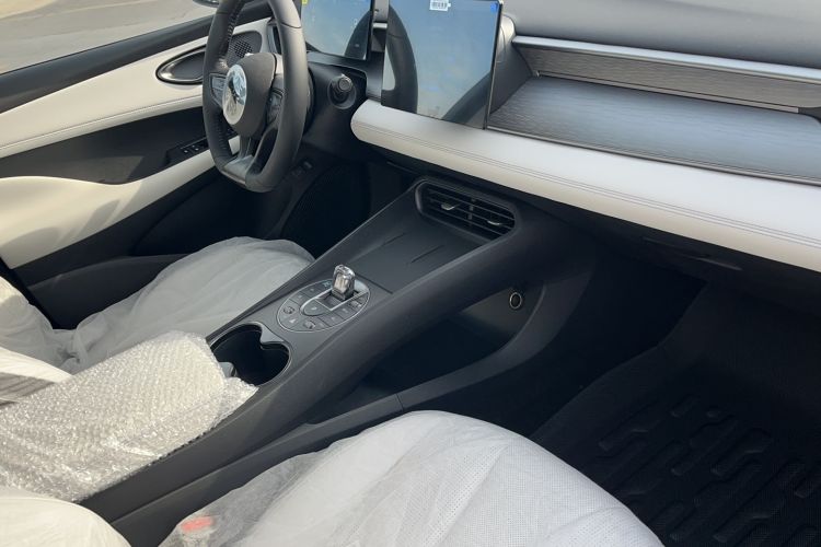 Used BYD Seal 05 DM-i 2025 DM-i Smart Drive 55KM Luxury Model Interior 3