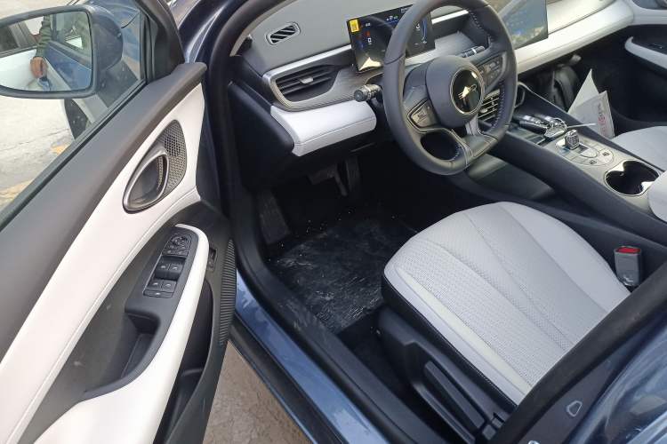 Used BYD Seal 05 DM-i 2025 DM-i Smart Drive 55KM Luxury Model Interior 3