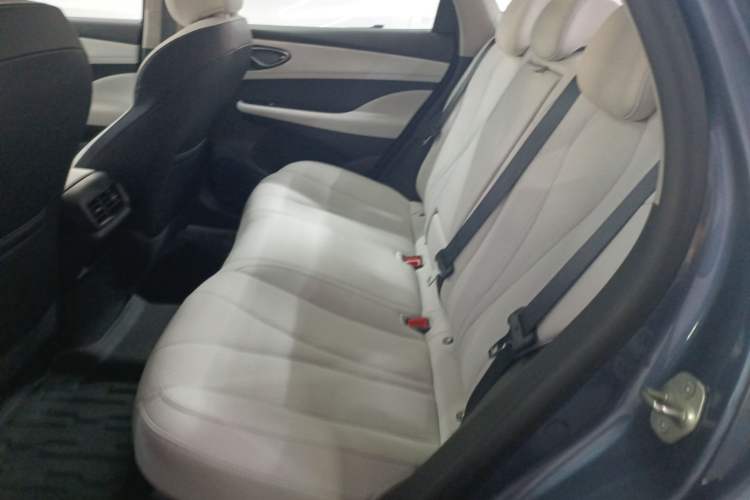 Used BYD Seal 05 DM-i 2025 DM-i Intelligent Drive 120KM Flagship Model Interior 4