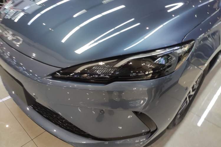 Used BYD Seal 05 DM-i 2025 DM-i Intelligent Drive 120KM Flagship Model Left Front Headlight