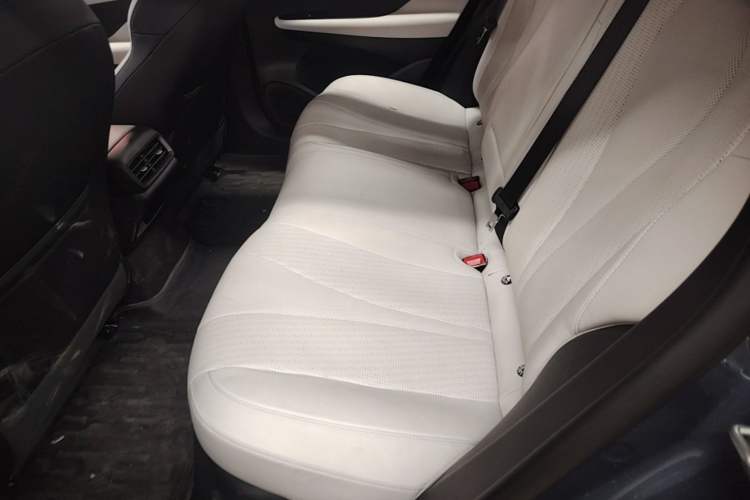 Used BYD Seal 05 DM-i 2025 DM-i Intelligent Drive 120KM Flagship Model Left Rear Seat