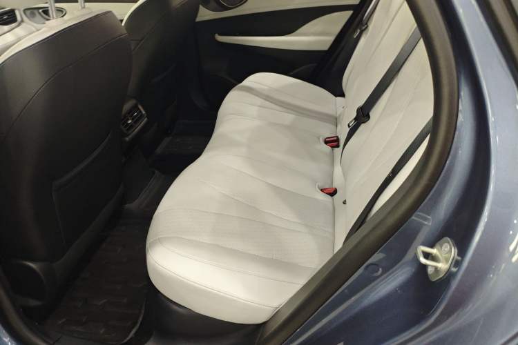 Used BYD Seal 05 DM-i 2025 DM-i Intelligent Drive 120KM Flagship Model Left Rear Seat