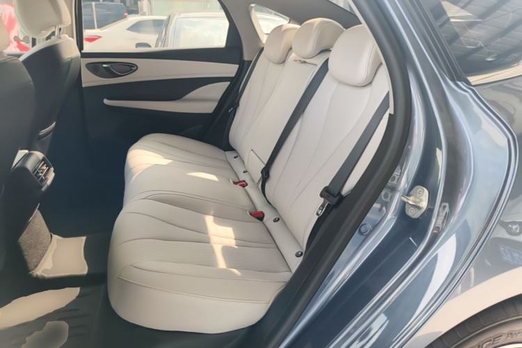 Used BYD Seal 05 DM-i 2025 DM-i Intelligent Drive 120KM Flagship Model Left Rear Seat