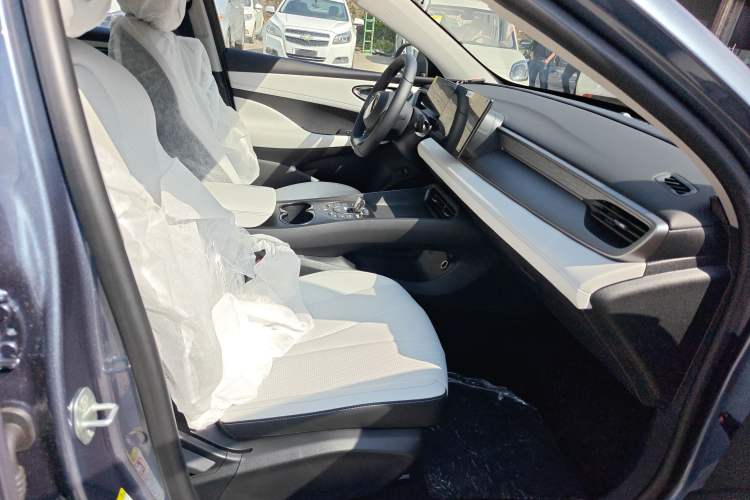 Used BYD Seal 05 DM-i 2025 DM-i Smart Drive 55KM Luxury Model Right Front Seat