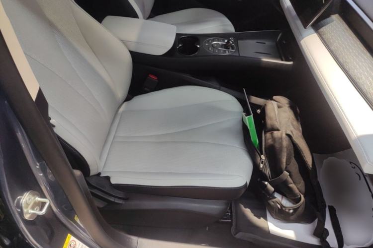 Used BYD Seal 05 DM-i 2025 DM-i Intelligent Drive 120KM Flagship Model Right Front Seat