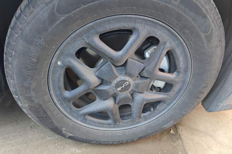 Used BYD Seal 05 DM-i 2025 DM-i Smart Drive 55KM Luxury Model Right Front Wheel Hub