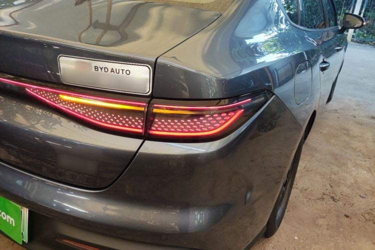 Used BYD Seal 05 DM-i 2025 DM-i Smart Drive 55KM Luxury Model Right Rear Taillight